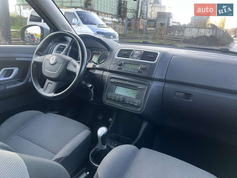 Хэтчбек Skoda Fabia 2010 в Ахтырке фото 48 Хэтчбек Skoda Fabia 2010 в Ахтырке