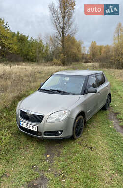Хэтчбек Skoda Fabia 2007 в Барышевке