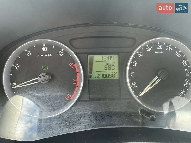 Хэтчбек Skoda Fabia 2008 в Виннице фото 14 Хэтчбек Skoda Fabia 2008 в Виннице