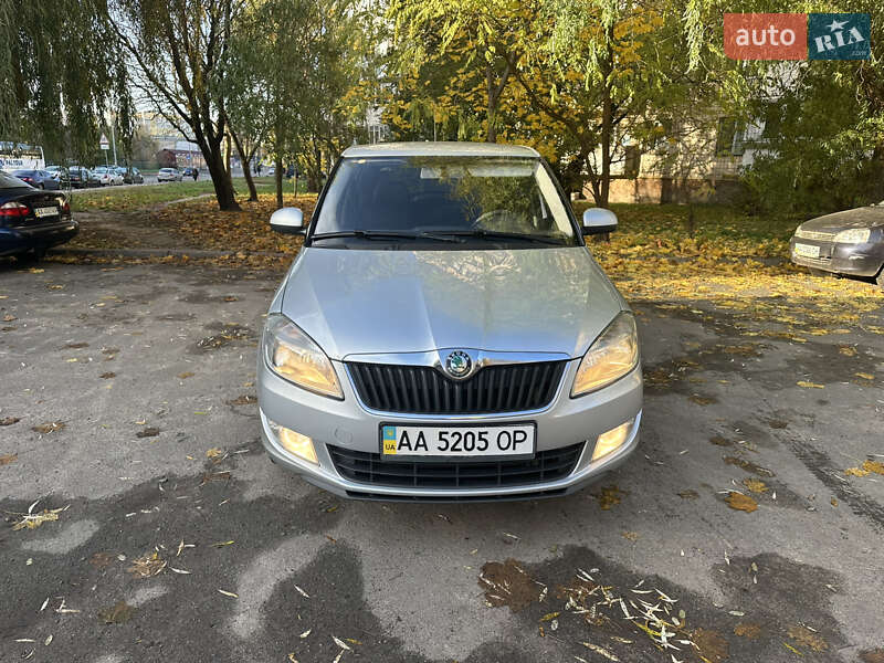 Хэтчбек Skoda Fabia 2011 в Киеве фото 8 Хэтчбек Skoda Fabia 2011 в Киеве