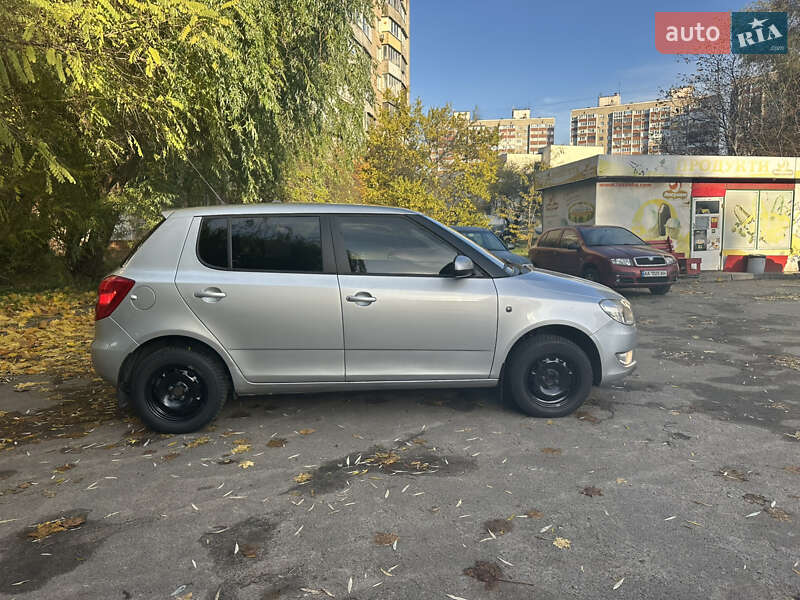 Хэтчбек Skoda Fabia 2011 в Киеве фото 17 Хэтчбек Skoda Fabia 2011 в Киеве