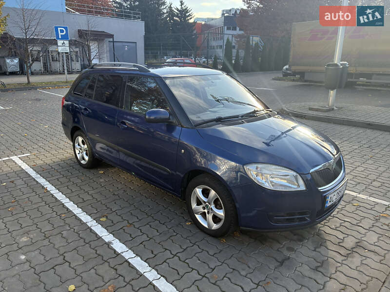 Универсал Skoda Fabia 2010 в Луцке фото 3 Универсал Skoda Fabia 2010 в Луцке