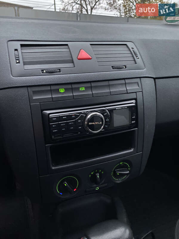 Універсал Skoda Fabia 2003 в Києві фото 48 Універсал Skoda Fabia 2003 в Києві