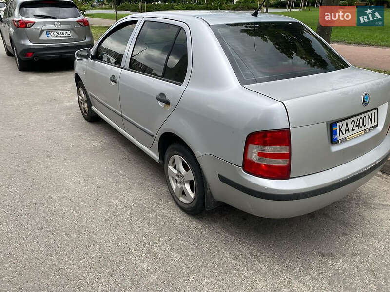 Седан Skoda Fabia 2007 в Киеве