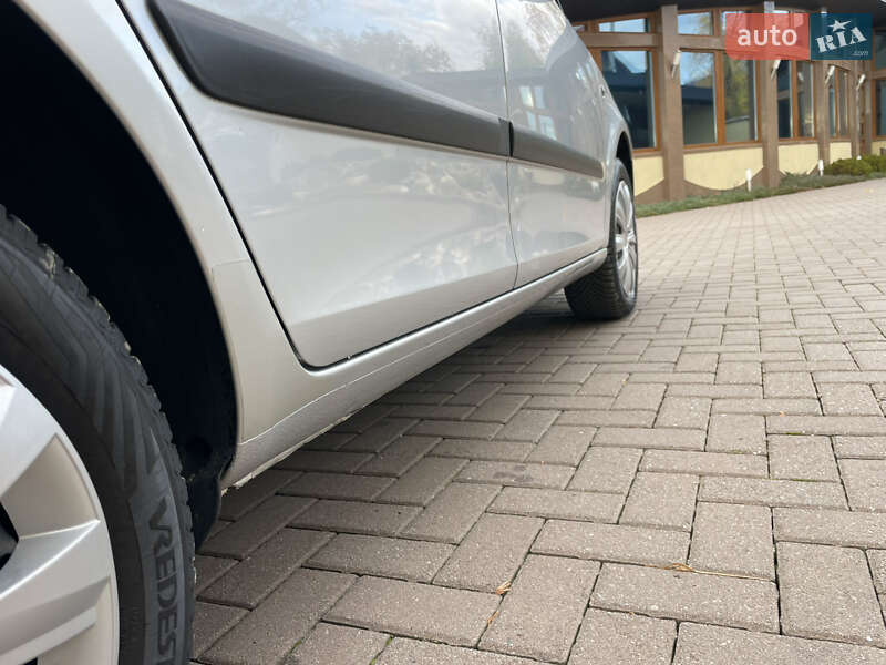 Универсал Skoda Fabia 2009 в Виноградове фото 17 Универсал Skoda Fabia 2009 в Виноградове