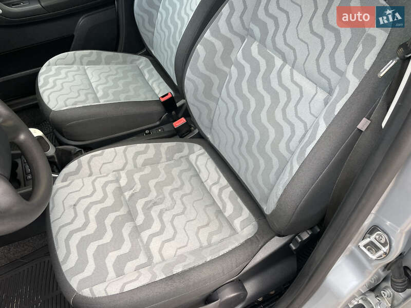 Универсал Skoda Fabia 2009 в Виноградове фото 30 Универсал Skoda Fabia 2009 в Виноградове