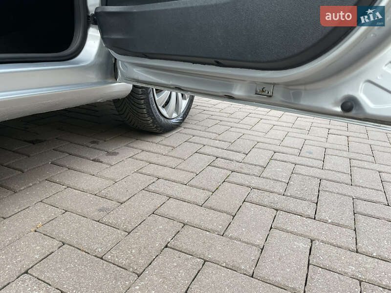 Универсал Skoda Fabia 2009 в Виноградове фото 45 Универсал Skoda Fabia 2009 в Виноградове