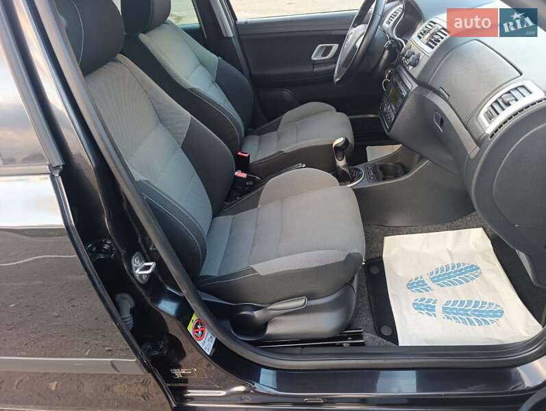 Универсал Skoda Fabia 2008 в Полтаве