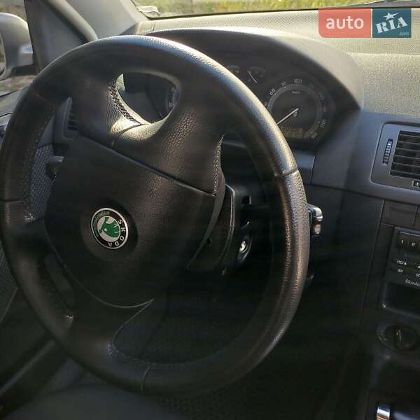 Хэтчбек Skoda Fabia 2007 в Черновцах