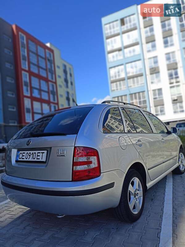 Хэтчбек Skoda Fabia 2007 в Черновцах