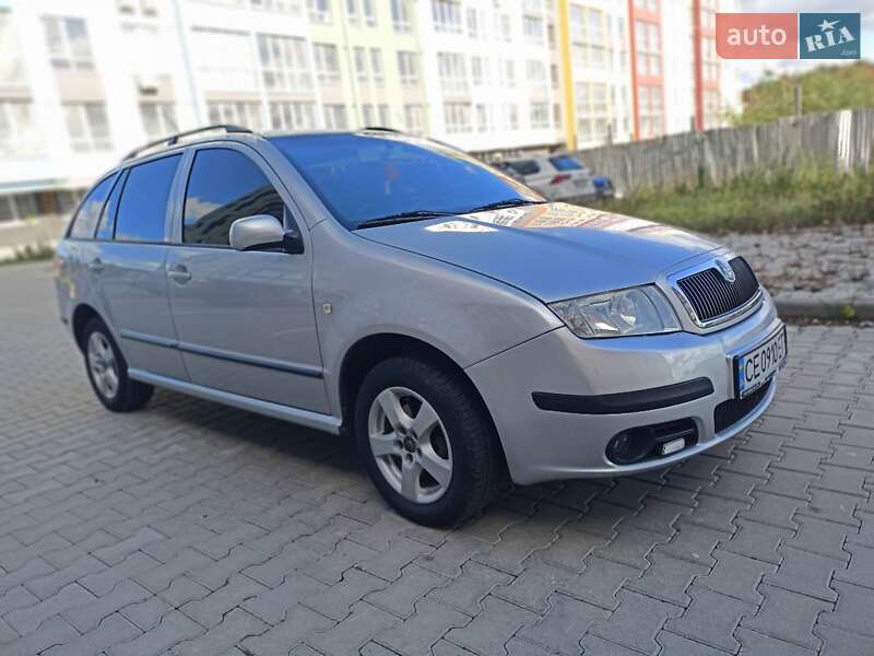 Хэтчбек Skoda Fabia 2007 в Черновцах