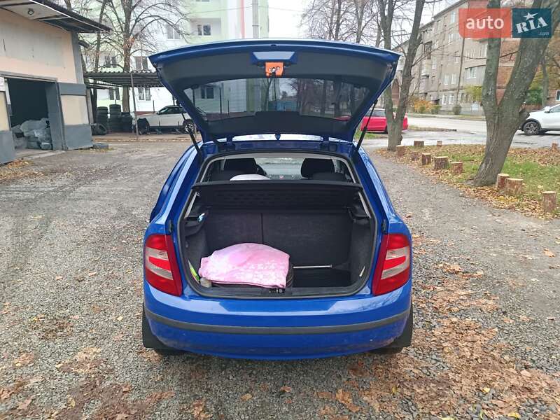 Хэтчбек Skoda Fabia 2006 в Харькове