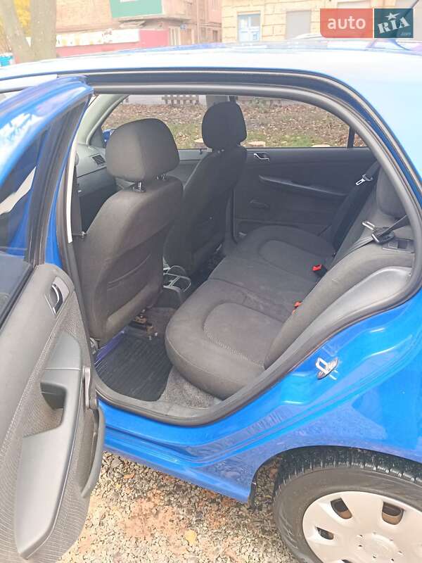 Хэтчбек Skoda Fabia 2006 в Харькове