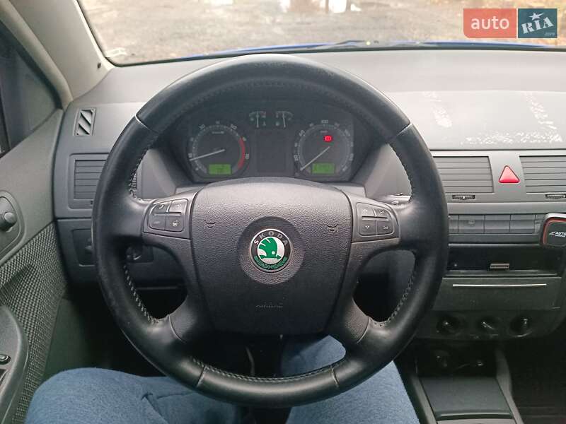Хэтчбек Skoda Fabia 2006 в Харькове