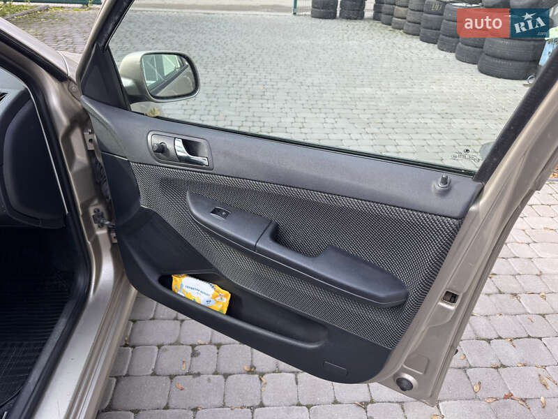 Универсал Skoda Fabia 2005 в Староконстантинове фото 12 Универсал Skoda Fabia 2005 в Староконстантинове