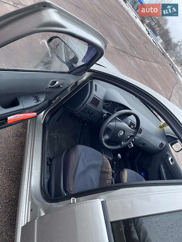 Хэтчбек Skoda Fabia 2006 в Чернигове фото 6 Хэтчбек Skoda Fabia 2006 в Чернигове