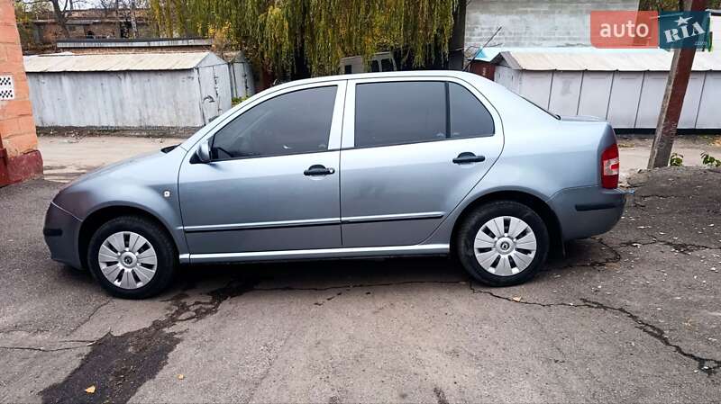 Седан Skoda Fabia 2005 в Виннице