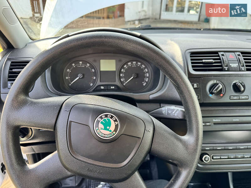 Хэтчбек Skoda Fabia 2010 в Вижнице фото 16 Хэтчбек Skoda Fabia 2010 в Вижнице