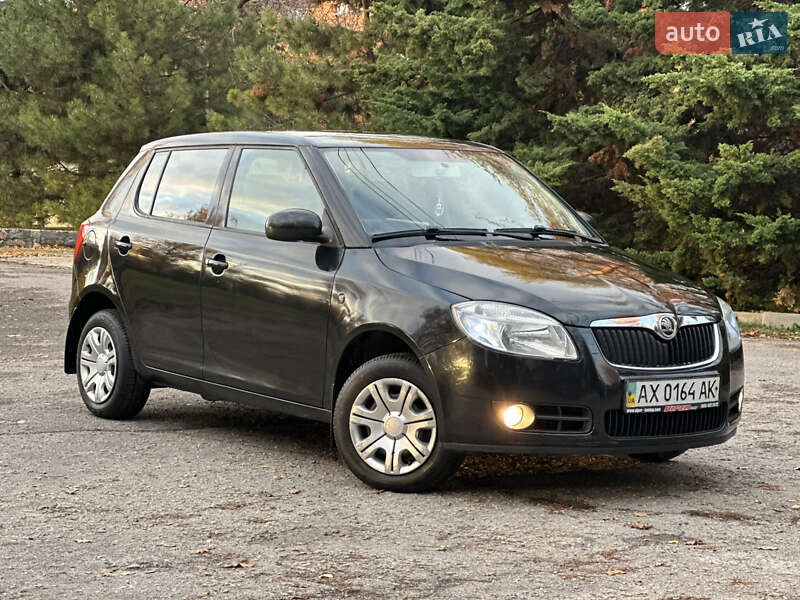 Хэтчбек Skoda Fabia 2007 в Харькове