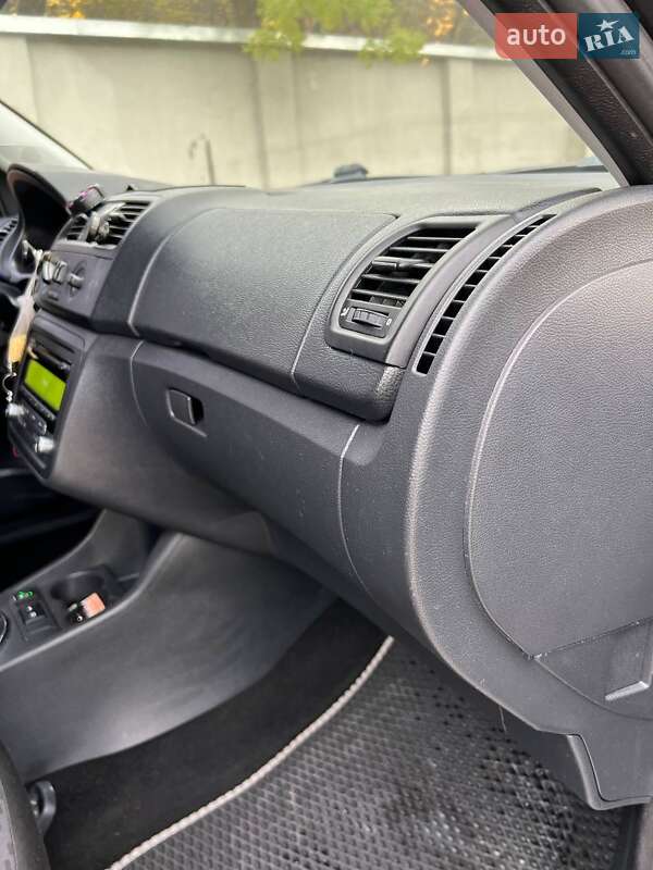 Хетчбек Skoda Fabia 2010 в Тернополі
