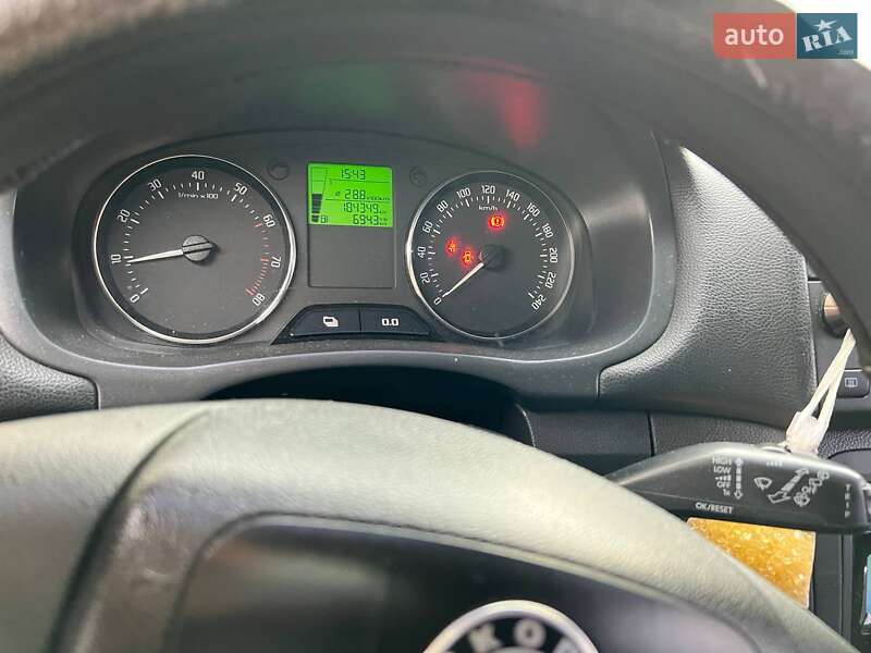 Хетчбек Skoda Fabia 2010 в Тернополі