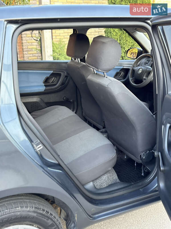 Хэтчбек Skoda Fabia 2008 в Киеве