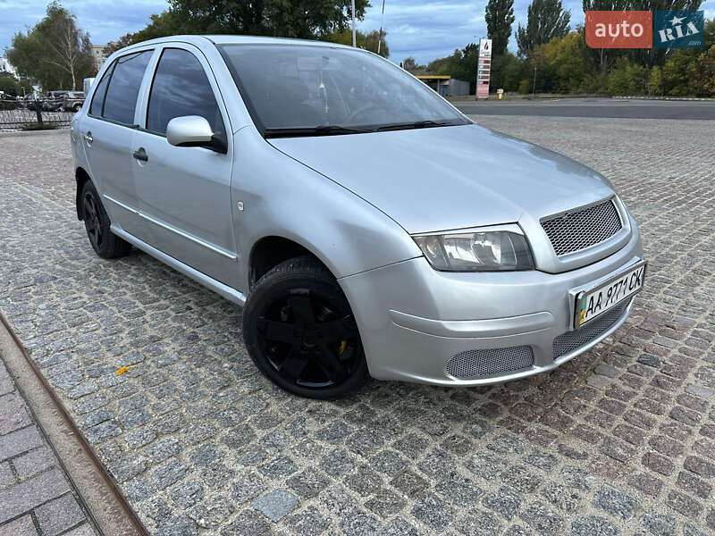 Хетчбек Skoda Fabia 2004 в Первомайську