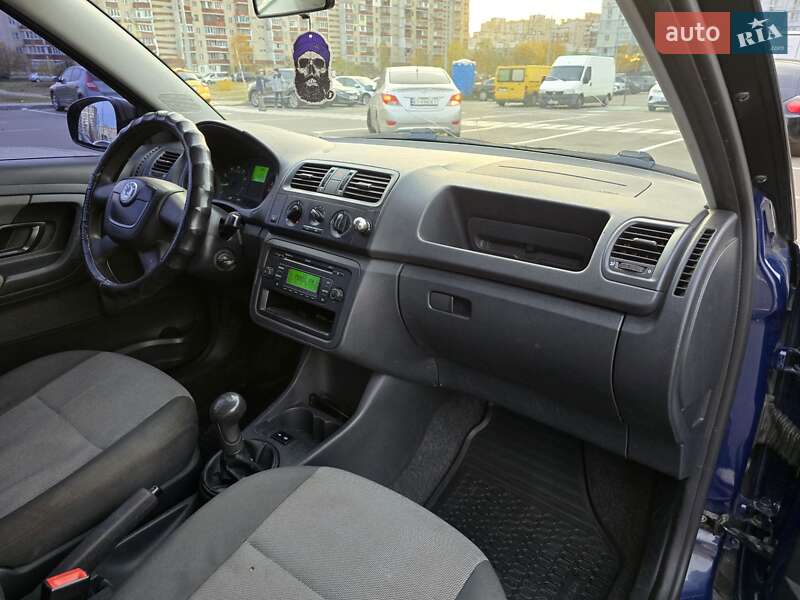 Хетчбек Skoda Fabia 2012 в Києві