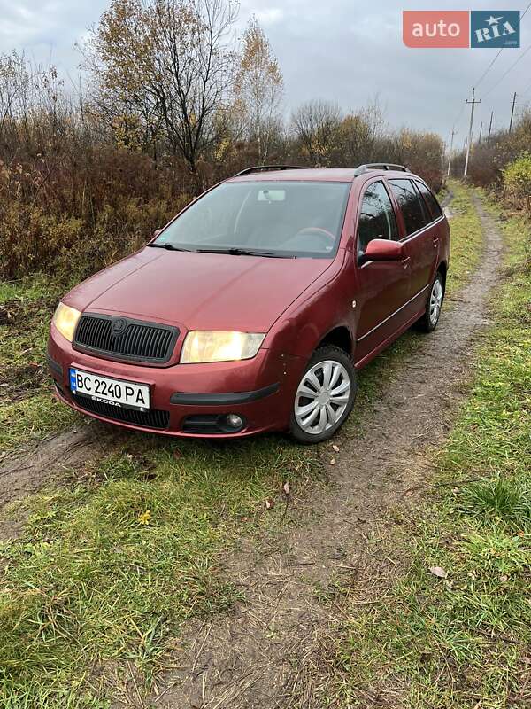 Универсал Skoda Fabia 2007 в Верхнем Синевидном