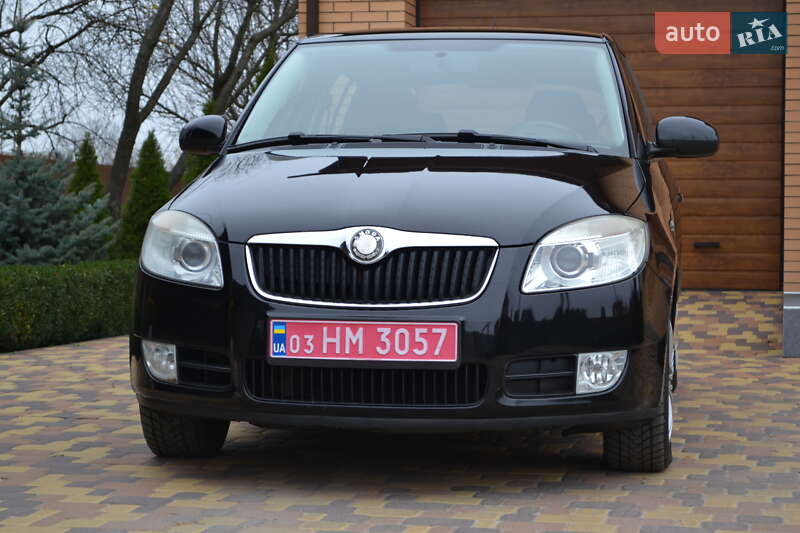 Хэтчбек Skoda Fabia 2008 в Киеве