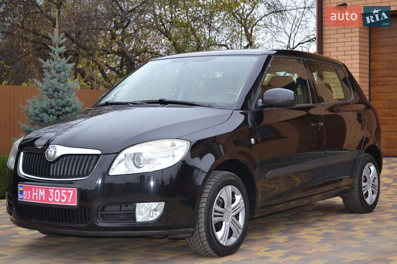 Хэтчбек Skoda Fabia 2008 в Киеве