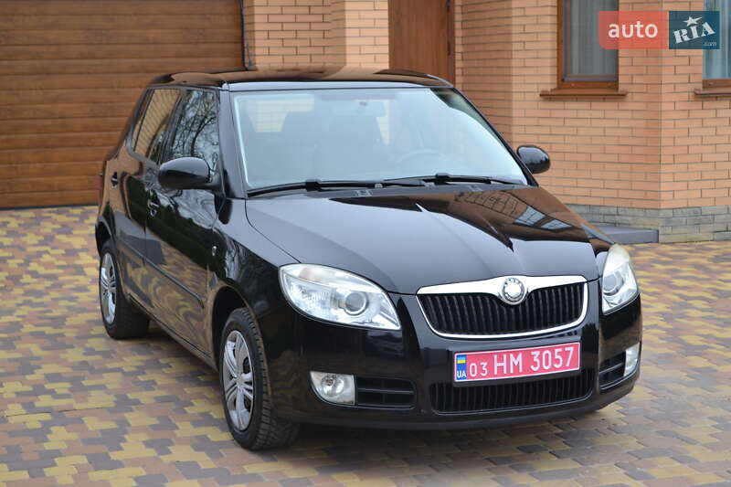 Хэтчбек Skoda Fabia 2008 в Киеве