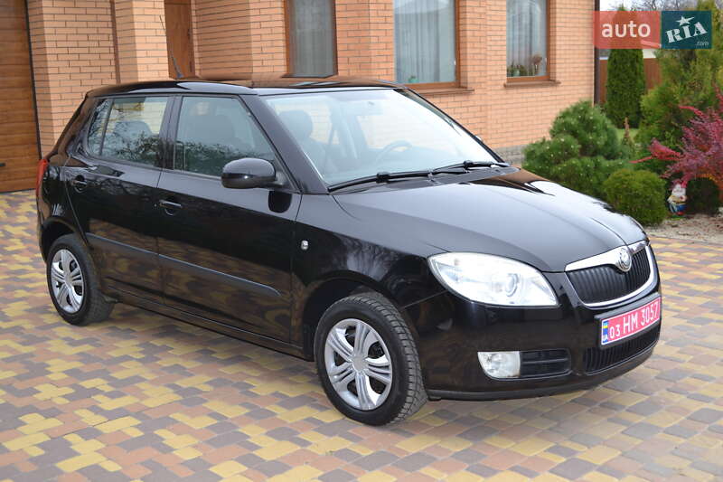 Хэтчбек Skoda Fabia 2008 в Киеве