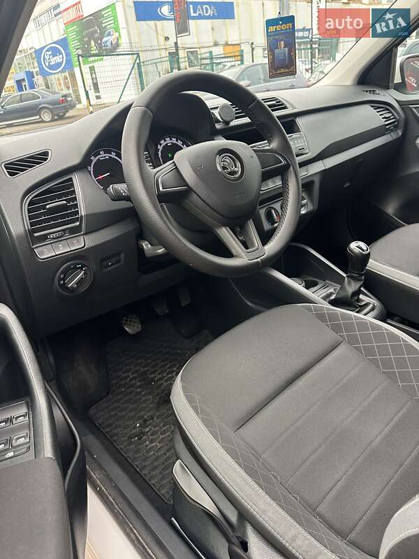Хэтчбек Skoda Fabia 2019 в Сумах