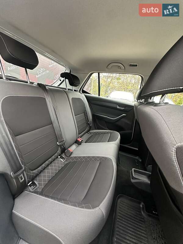 Хэтчбек Skoda Fabia 2019 в Сумах