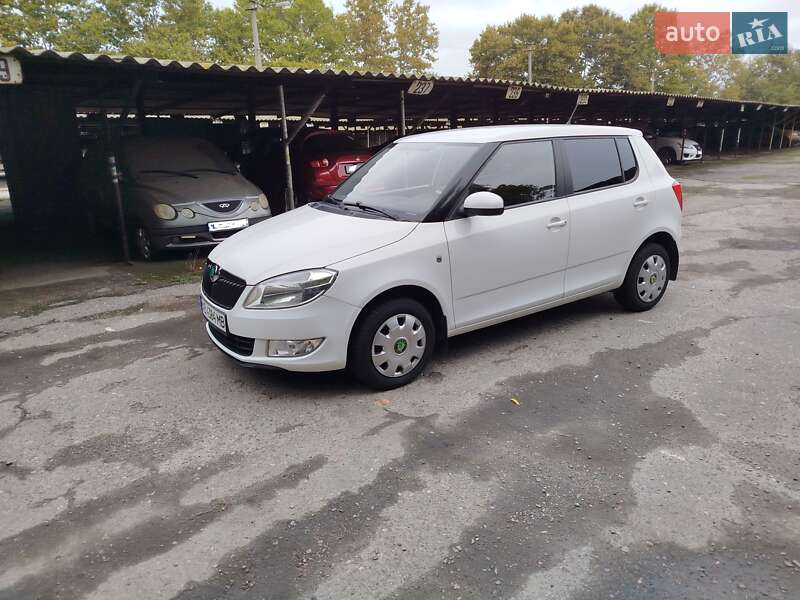 Хэтчбек Skoda Fabia 2012 в Одессе фото 2 Хэтчбек Skoda Fabia 2012 в Одессе