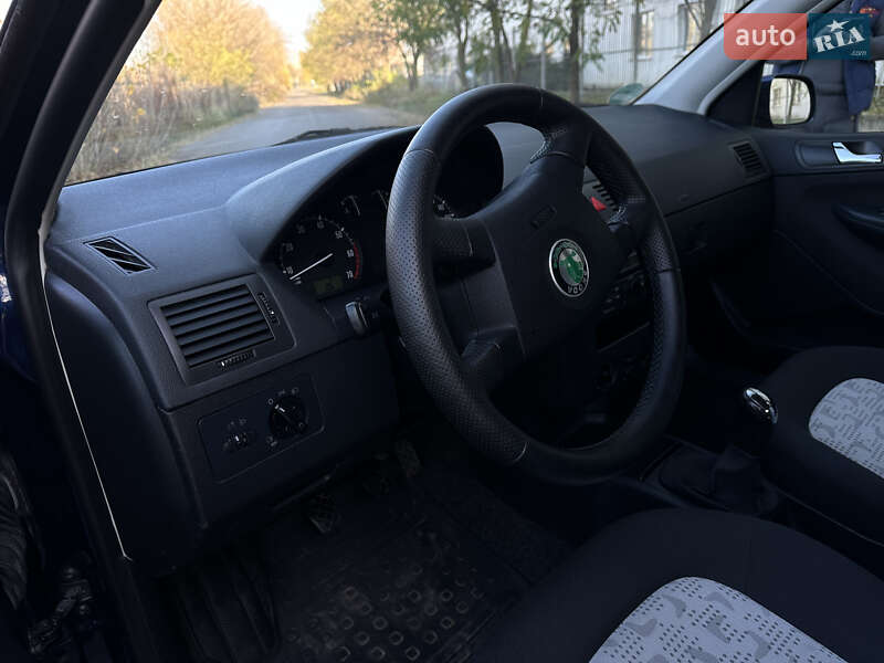 Универсал Skoda Fabia 2004 в Шостке