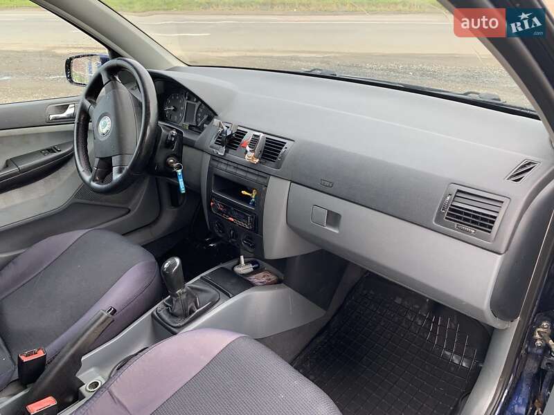 Универсал Skoda Fabia 2002 в Луцке фото 3 Универсал Skoda Fabia 2002 в Луцке