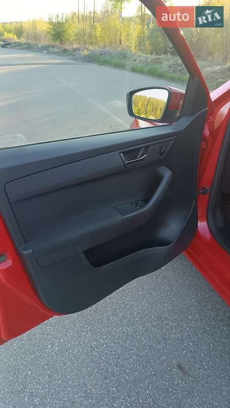 Универсал Skoda Fabia 2015 в Киеве фото 5 Универсал Skoda Fabia 2015 в Киеве