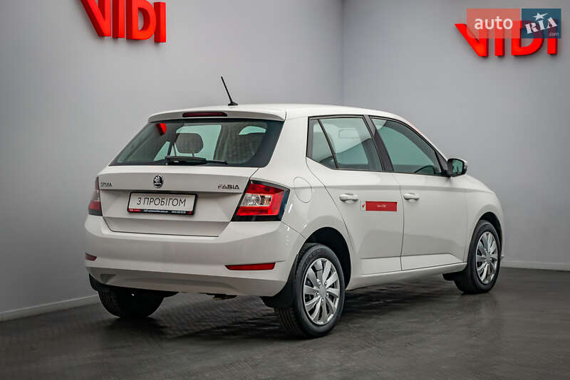 Хэтчбек Skoda Fabia 2018 в Киеве