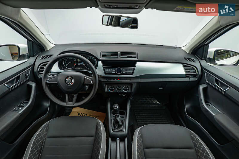 Хэтчбек Skoda Fabia 2018 в Киеве