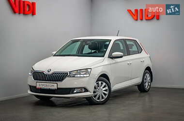 Хэтчбек Skoda Fabia 2018 в Киеве