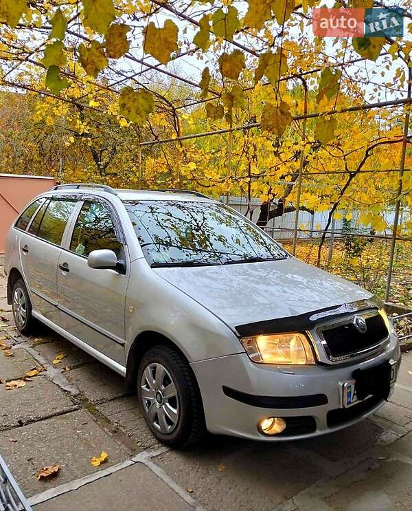 Хэтчбек Skoda Fabia 2007 в Новомосковске
