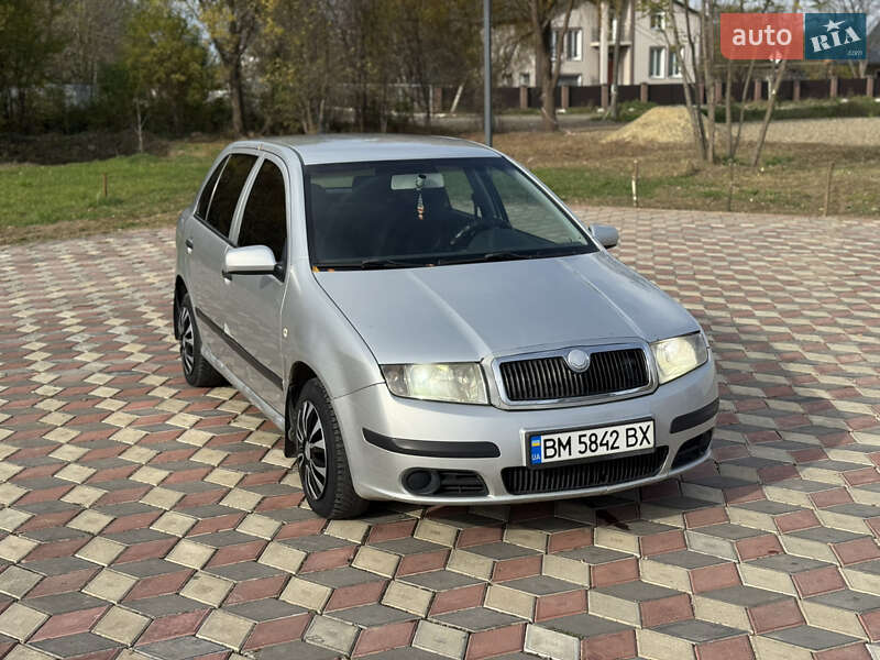 Хэтчбек Skoda Fabia 2006 в Черновцах
