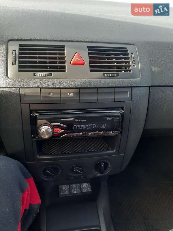 Універсал Skoda Fabia 2004 в Березному фото 15 Універсал Skoda Fabia 2004 в Березному