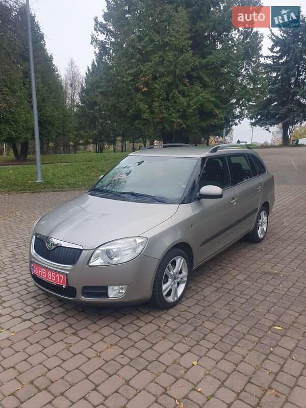 Универсал Skoda Fabia 2008 в Ровно фото 2 Универсал Skoda Fabia 2008 в Ровно