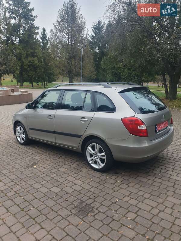 Универсал Skoda Fabia 2008 в Ровно фото 11 Универсал Skoda Fabia 2008 в Ровно