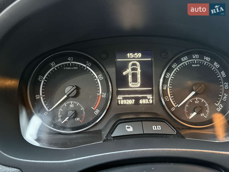 Универсал Skoda Fabia 2010 в Луцке фото 12 Универсал Skoda Fabia 2010 в Луцке