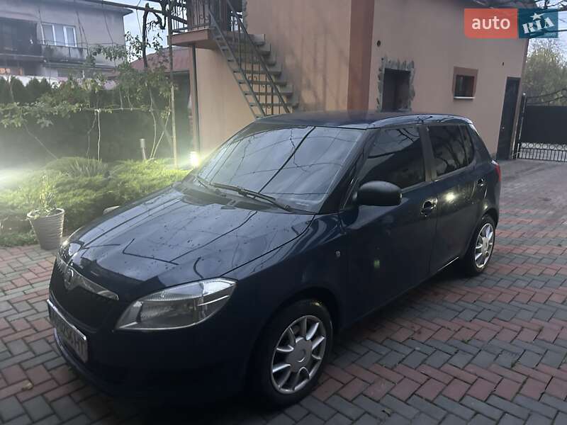 Хэтчбек Skoda Fabia 2013 в Тячеве