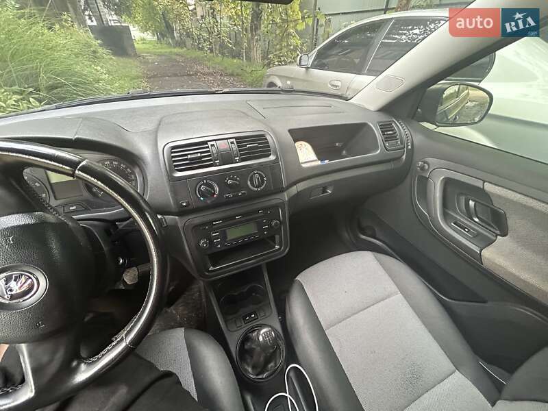 Хэтчбек Skoda Fabia 2013 в Тячеве